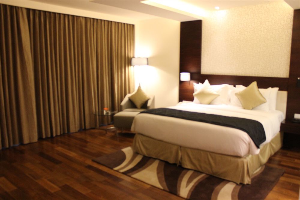 Howard Johnson By Wyndham, Hebbal, Bengaluru Exterior photo