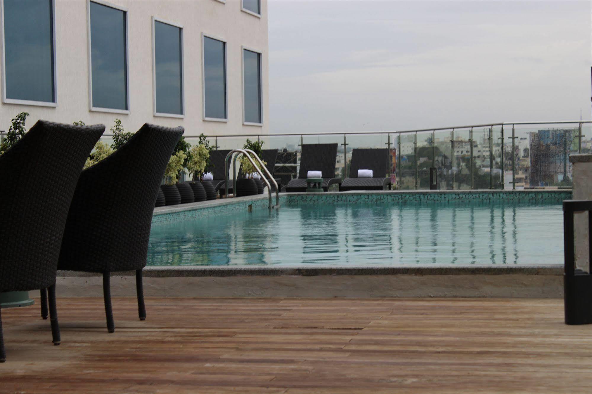 Howard Johnson By Wyndham, Hebbal, Bengaluru Exterior photo